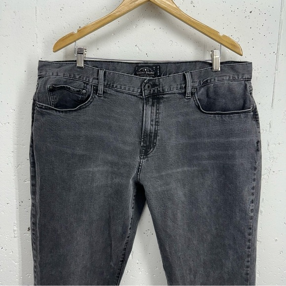 Lucky Brand 221 Original Straight Men’s size 40 x 31” Jeans Washed Black - Picture 3 of 14